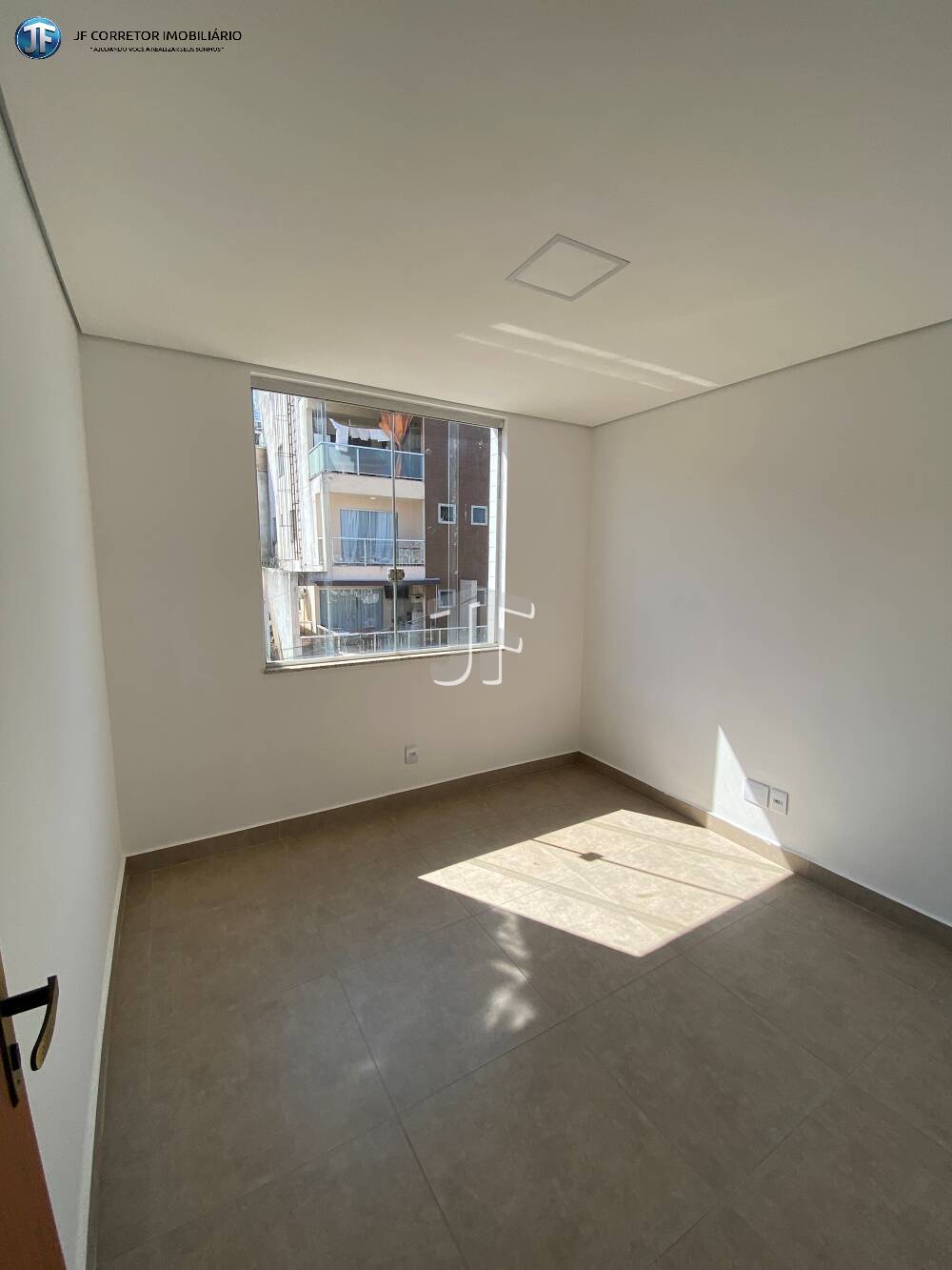 Apartamento à venda com 2 quartos, 85m² - Foto 9