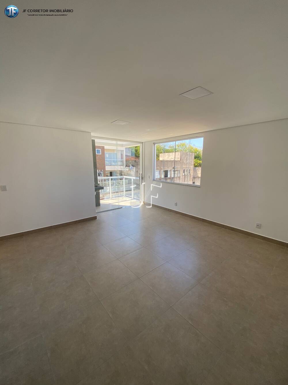 Apartamento à venda com 2 quartos, 85m² - Foto 5