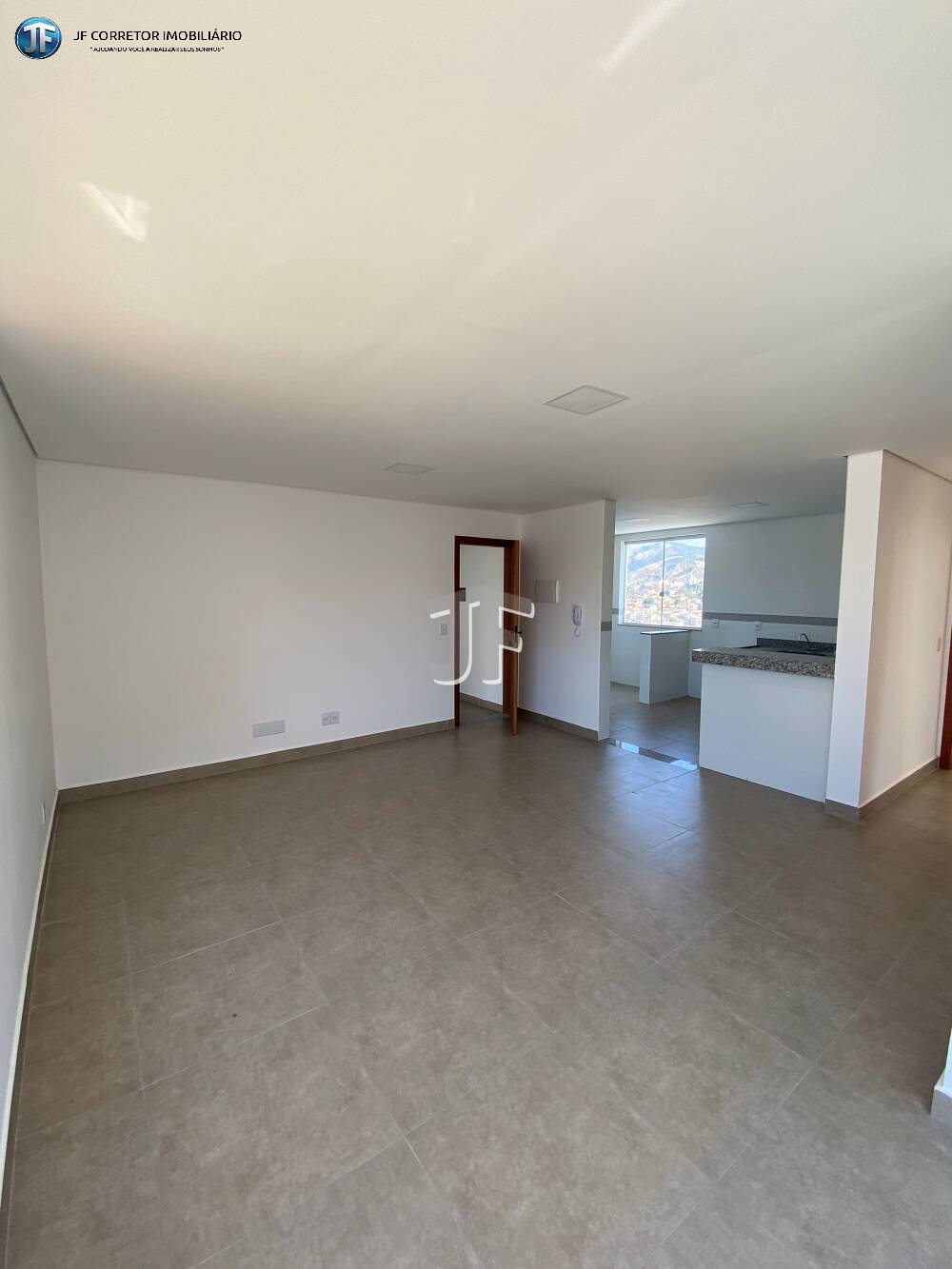 Apartamento à venda com 2 quartos, 85m² - Foto 3