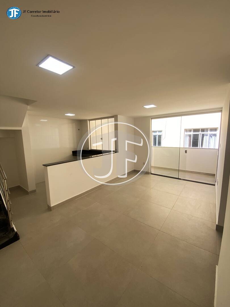 Apartamento à venda com 4 quartos, 150m² - Foto 2