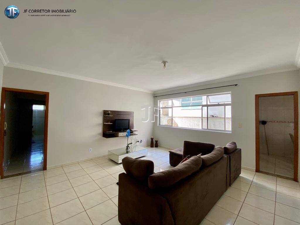 Apartamento à venda com 4 quartos, 142m² - Foto 2