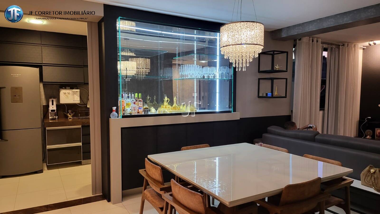 Cobertura à venda com 3 quartos, 200m² - Foto 3