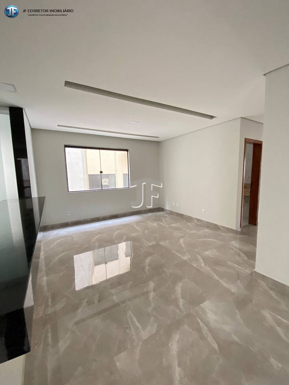 Apartamento à venda com 3 quartos, 92m² - Foto 3