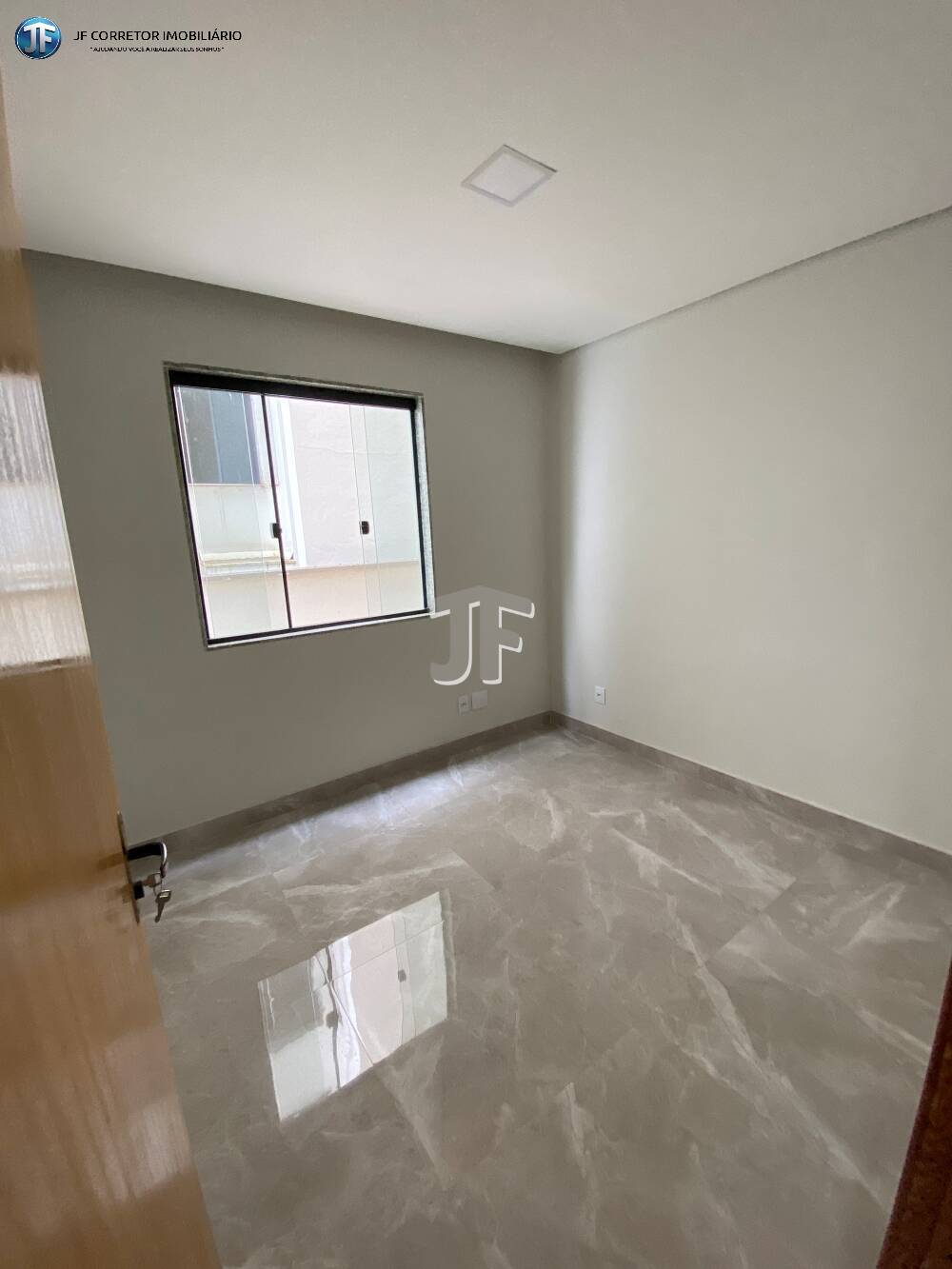 Apartamento à venda com 3 quartos, 92m² - Foto 7