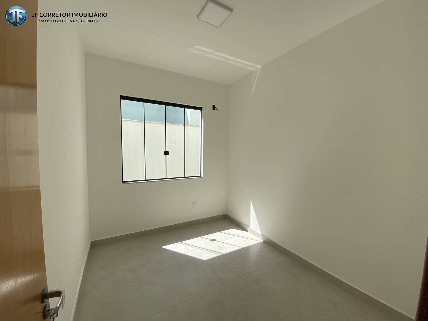 Casa à venda com 3 quartos, 165m² - Foto 8