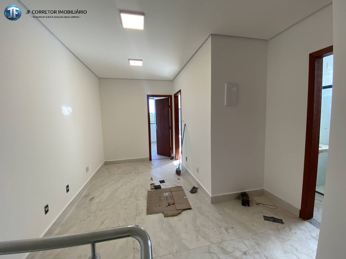 Casa à venda com 3 quartos, 126m² - Foto 4