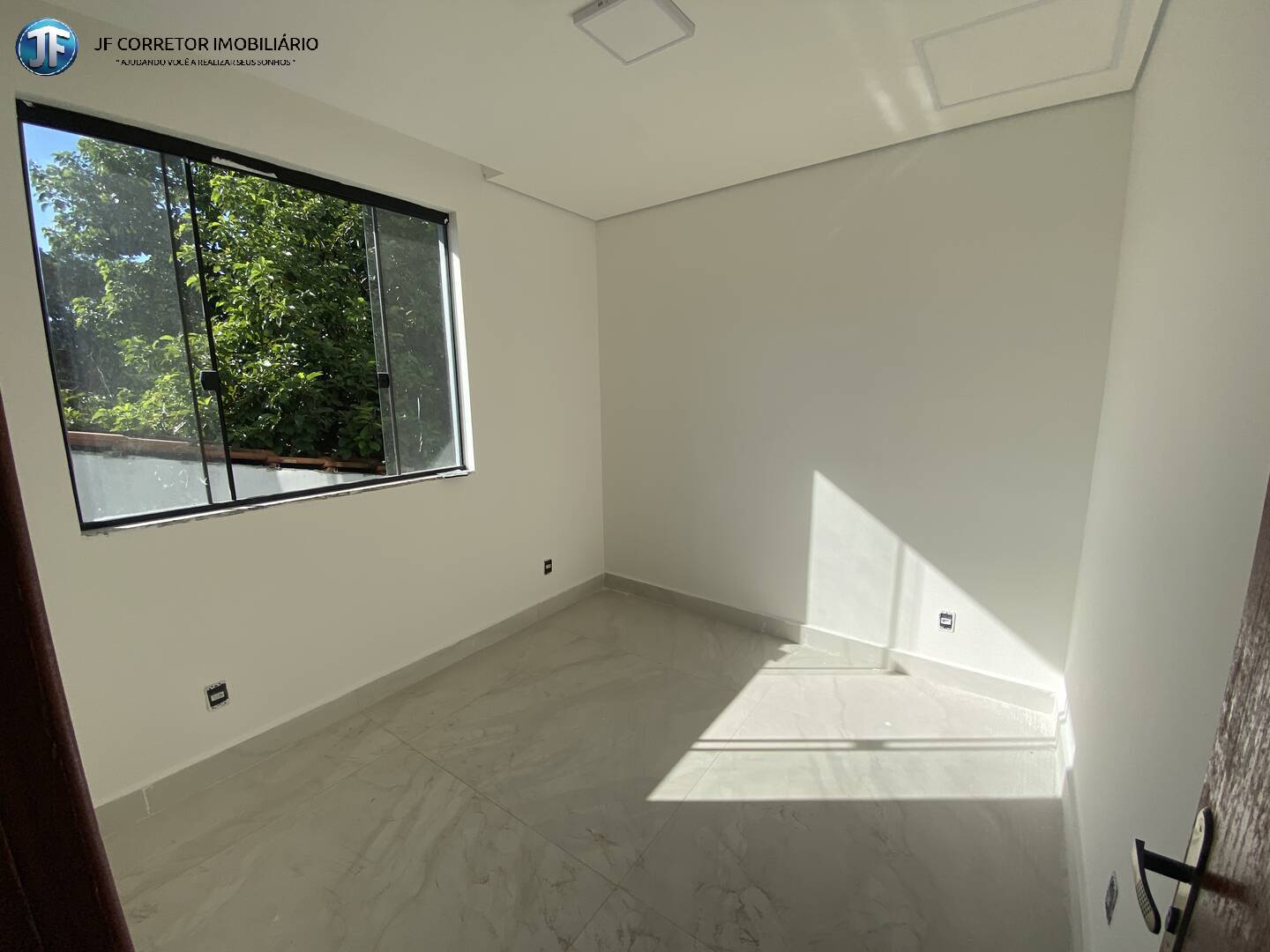 Casa à venda com 3 quartos, 126m² - Foto 6