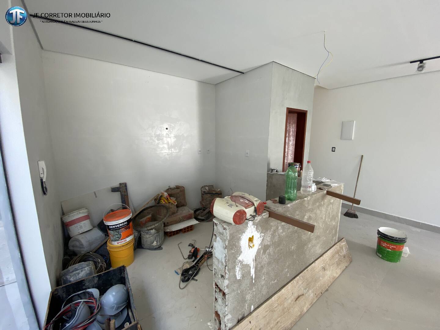 Casa à venda com 3 quartos, 126m² - Foto 11