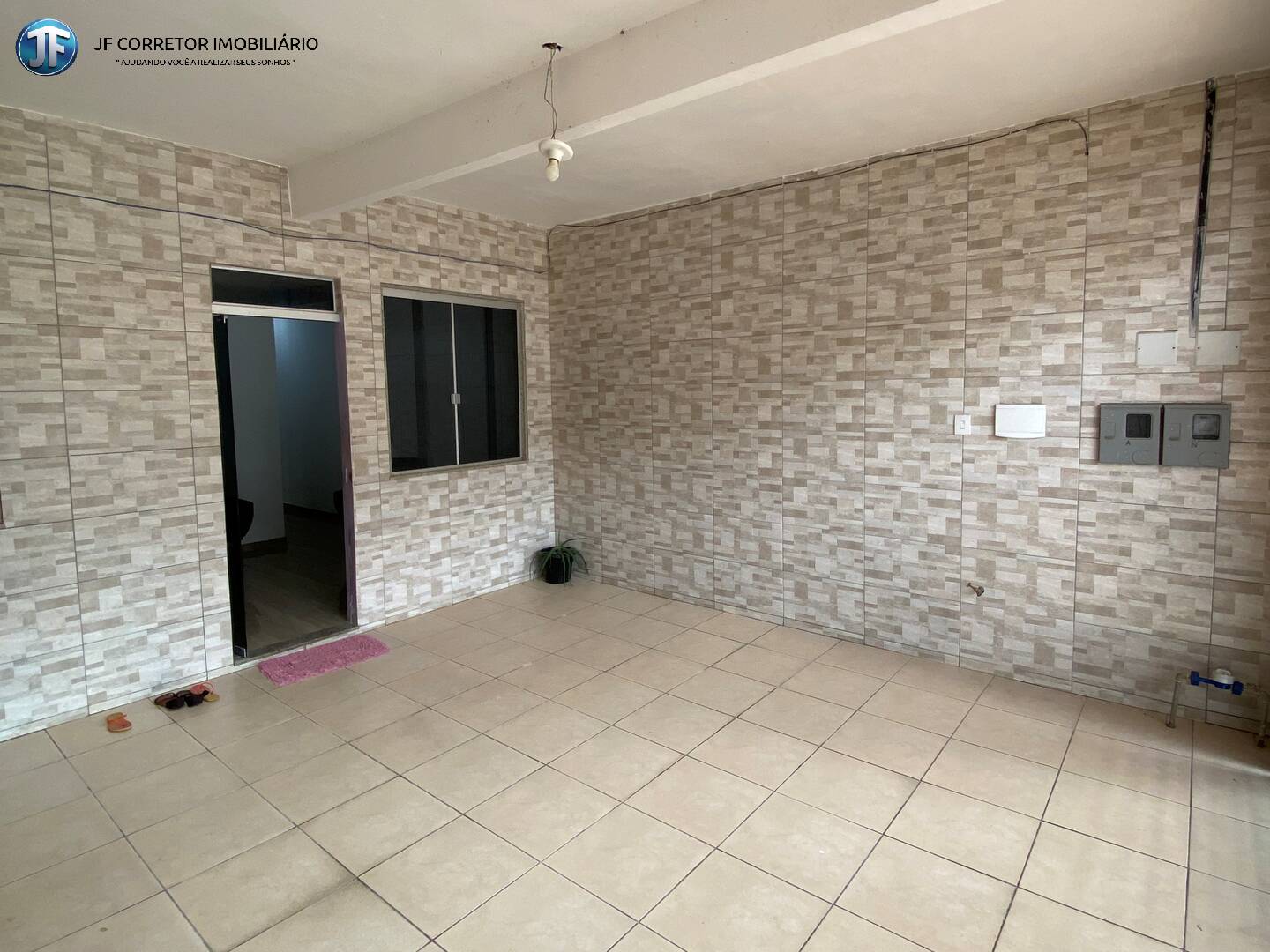 Casa à venda com 3 quartos, 132m² - Foto 2