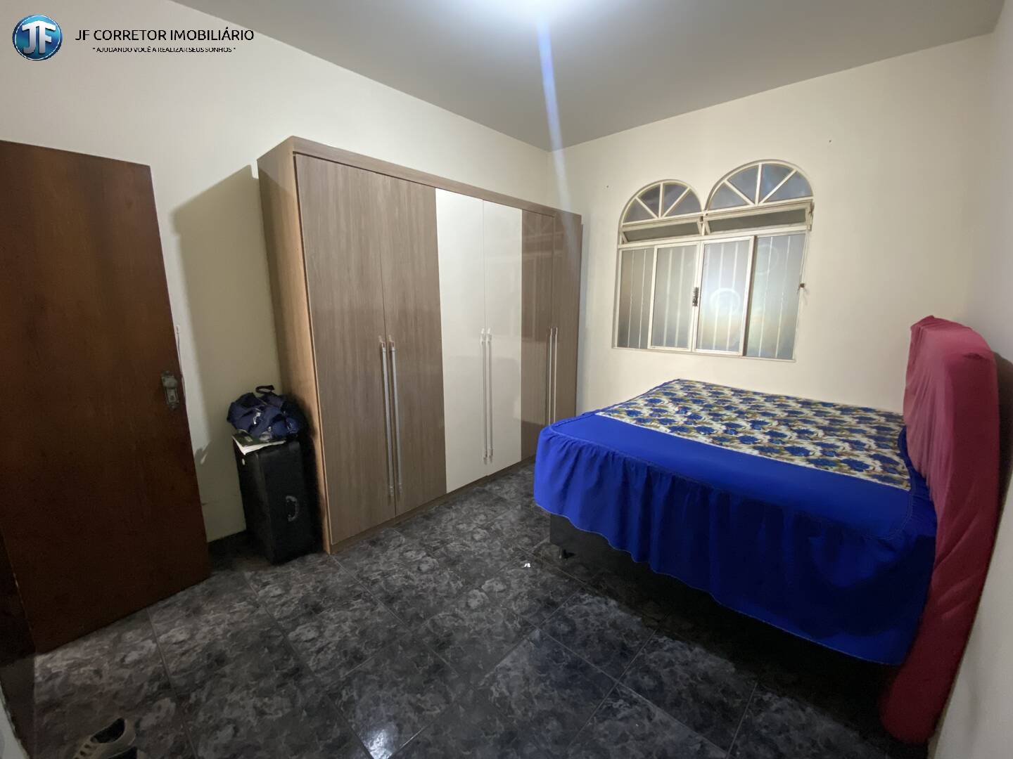 Casa à venda com 3 quartos, 200m² - Foto 8