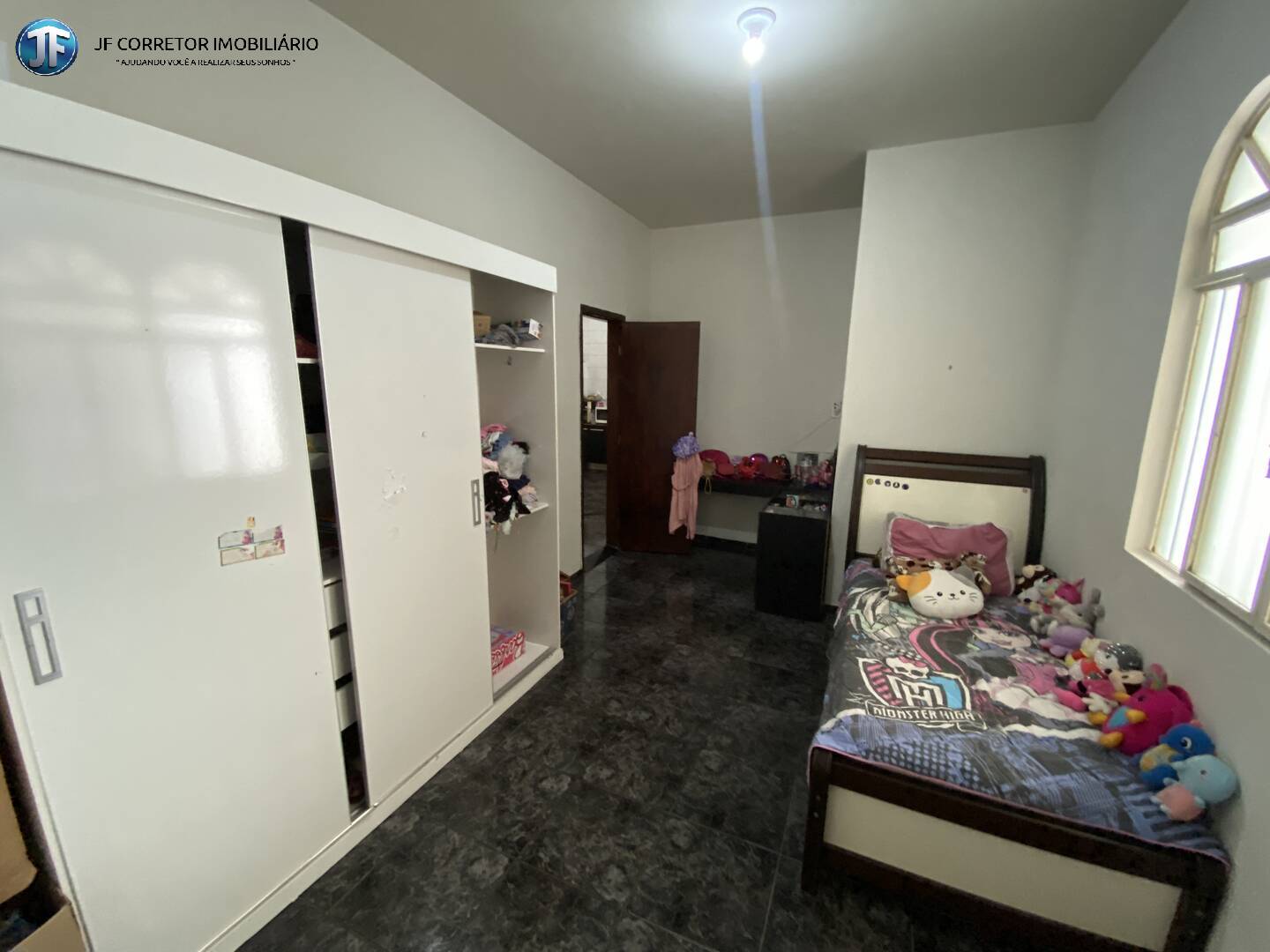 Casa à venda com 3 quartos, 200m² - Foto 13