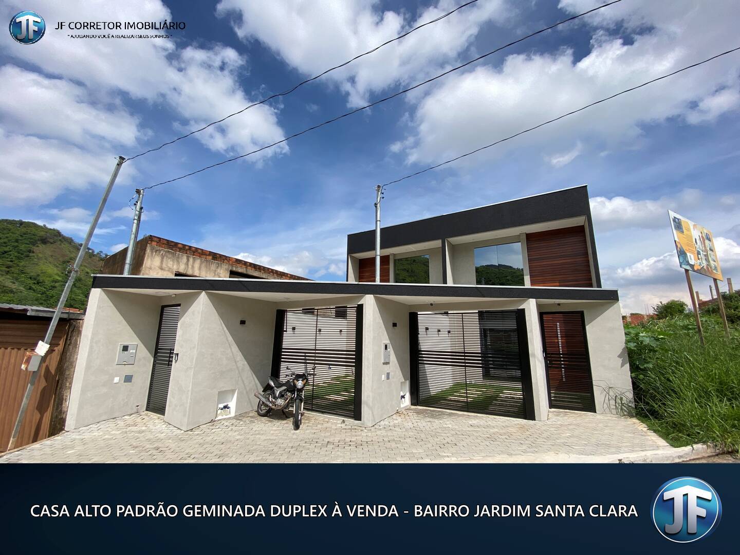 Casa à venda com 3 quartos, 130m² - Foto 1