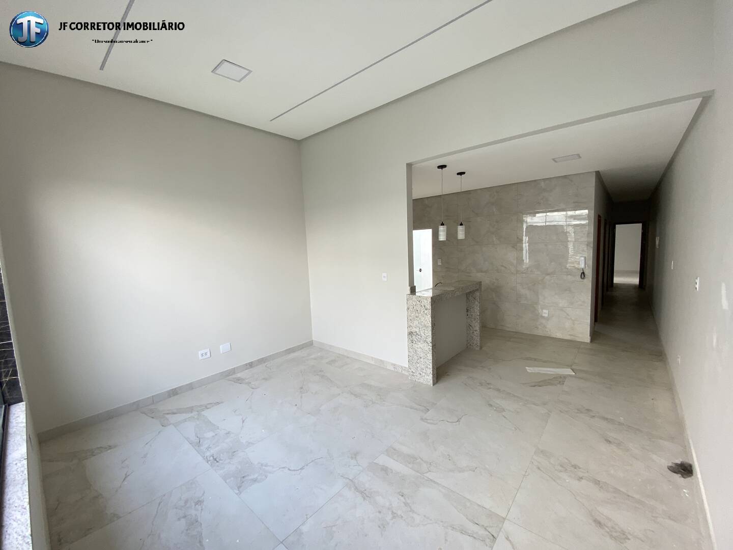 Casa à venda com 3 quartos, 90m² - Foto 3