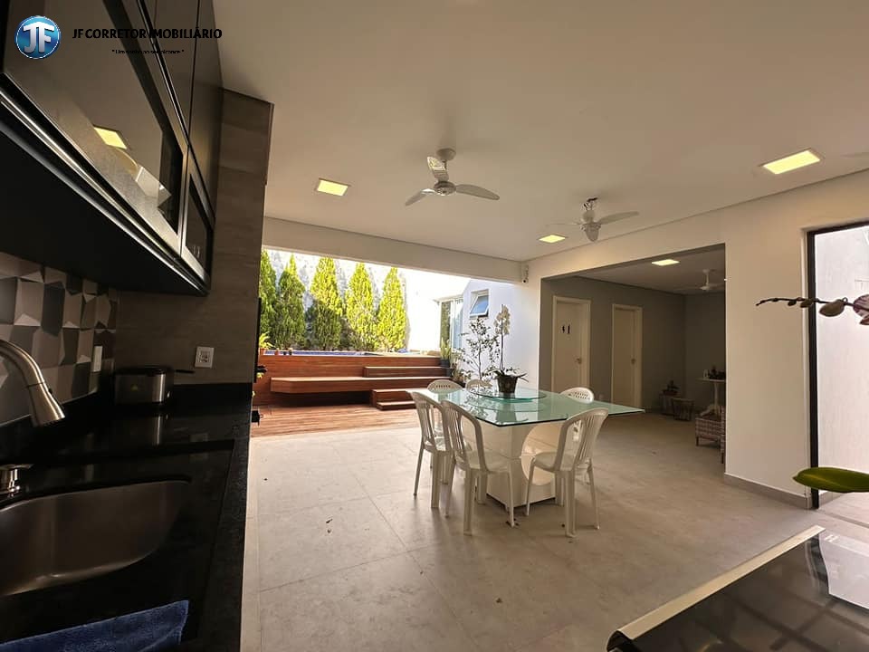 Casa à venda com 4 quartos, 280m² - Foto 14