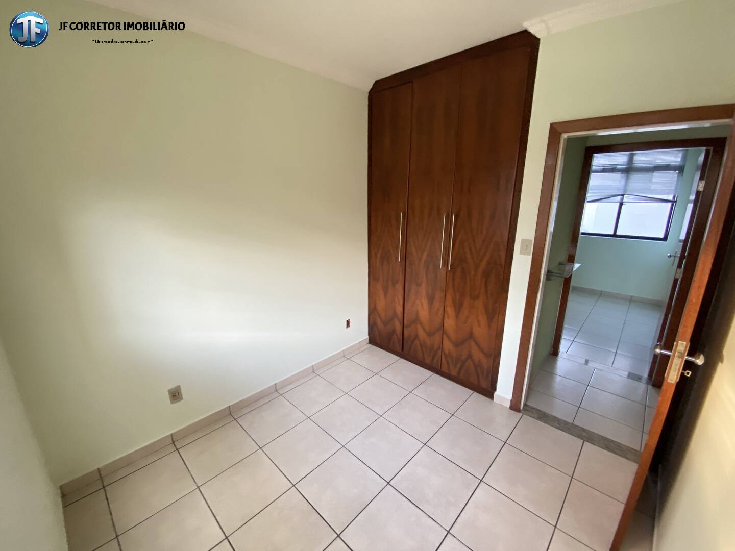 Apartamento à venda com 3 quartos, 110m² - Foto 9