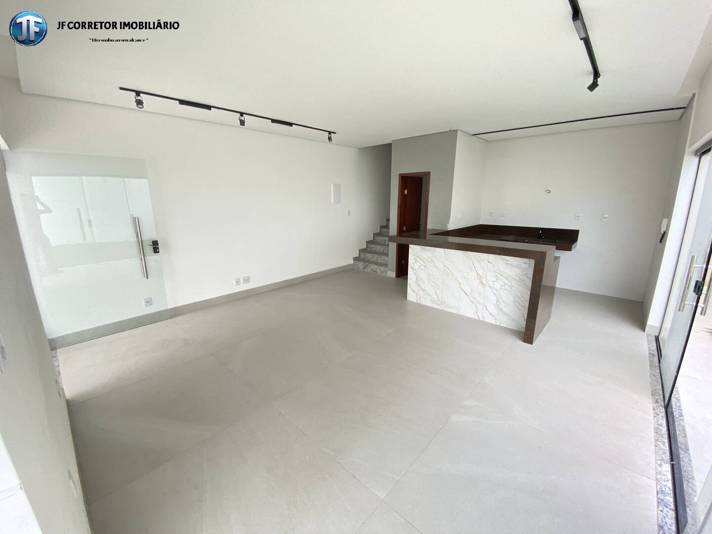 Casa à venda com 3 quartos, 126m² - Foto 5