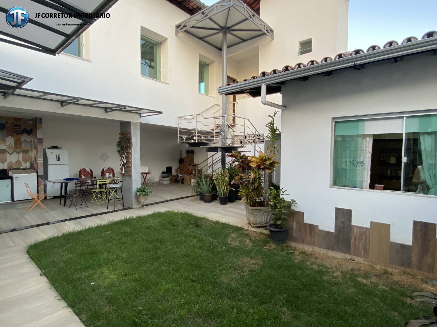 Casa à venda com 4 quartos, 302m² - Foto 21