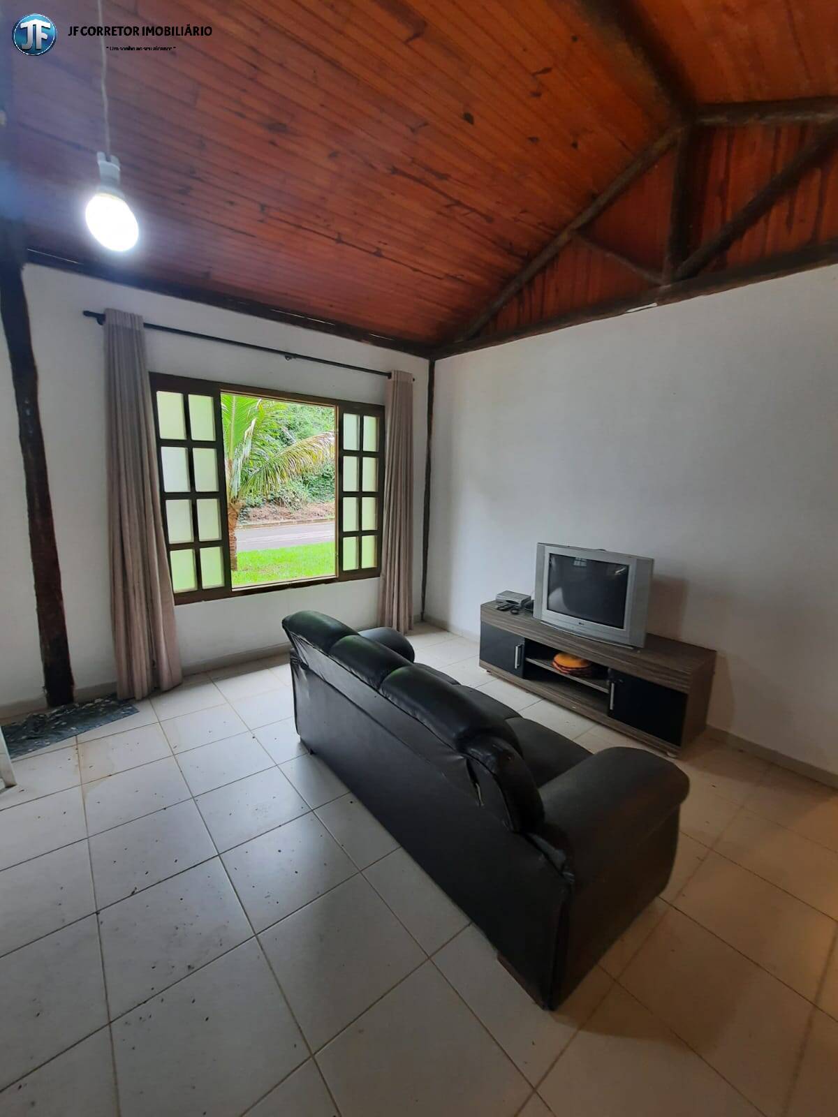 Fazenda à venda com 3 quartos, 1500m² - Foto 3