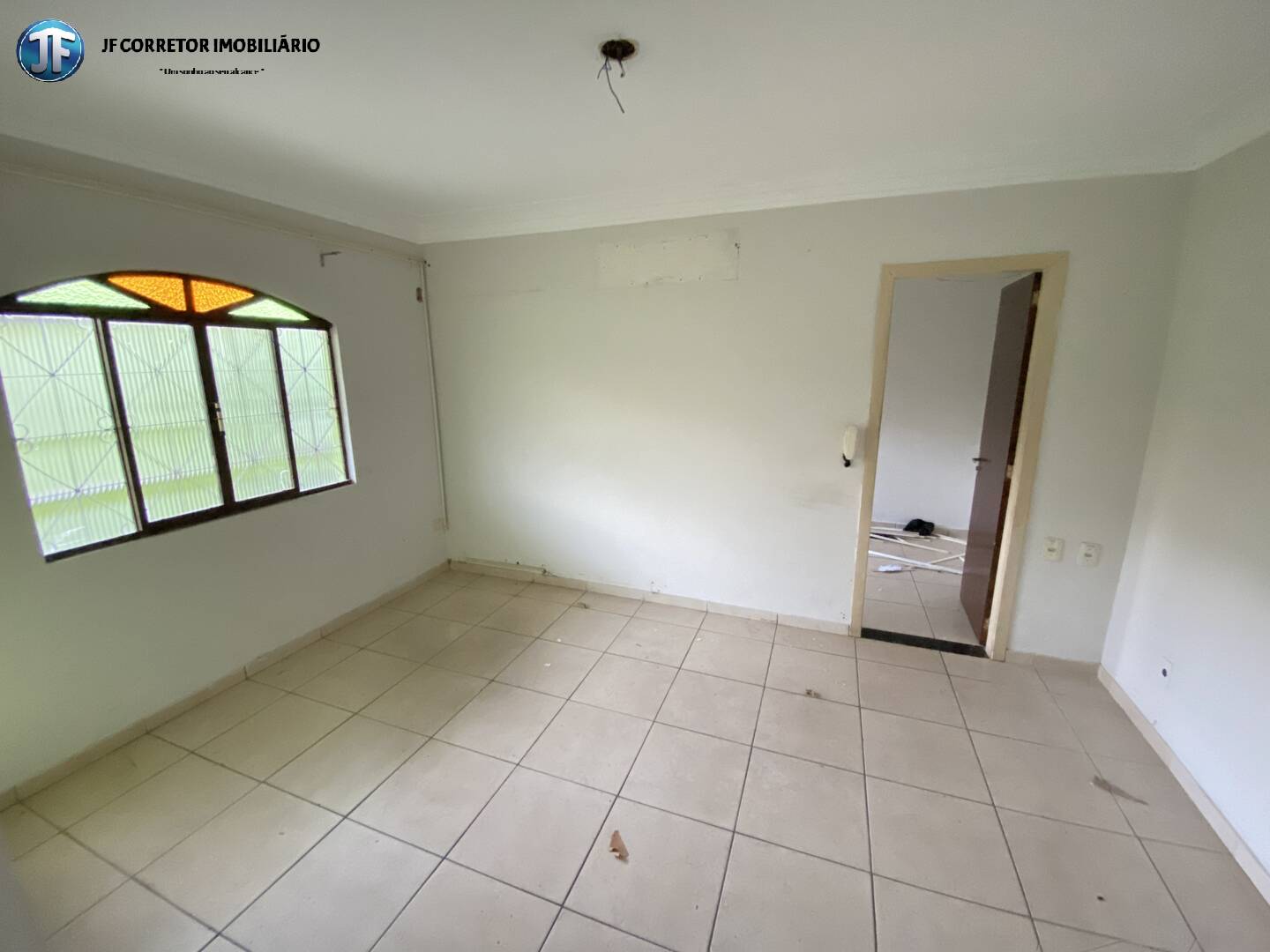 Casa à venda com 3 quartos, 160m² - Foto 3