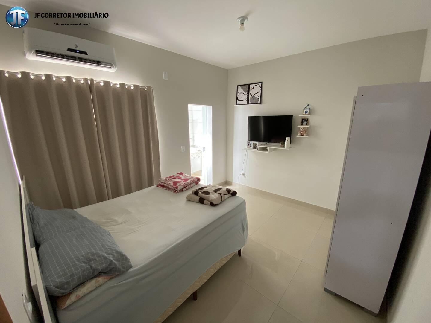 Casa à venda com 3 quartos, 90m² - Foto 12