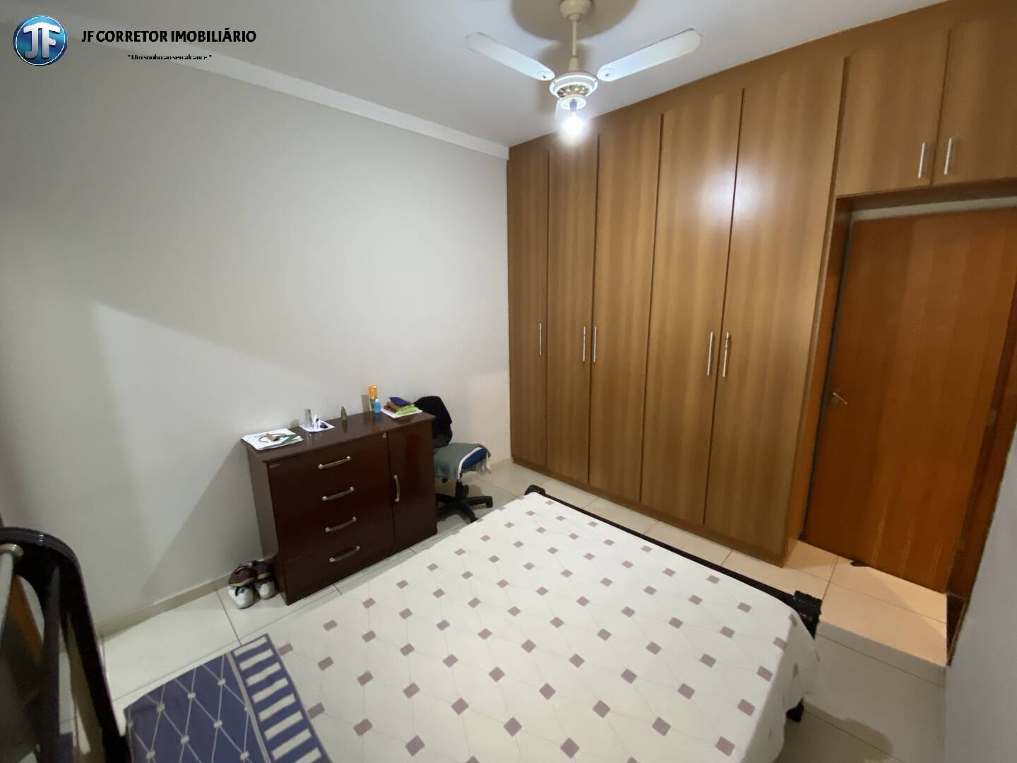 Apartamento à venda com 3 quartos, 107m² - Foto 3