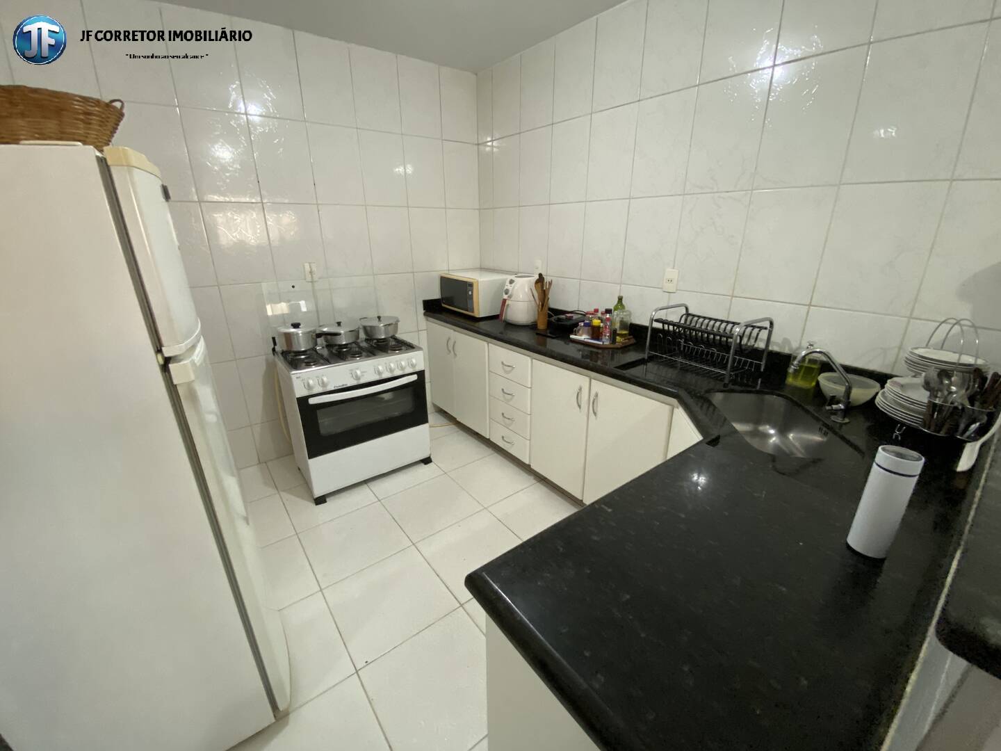 Apartamento à venda com 3 quartos, 107m² - Foto 4