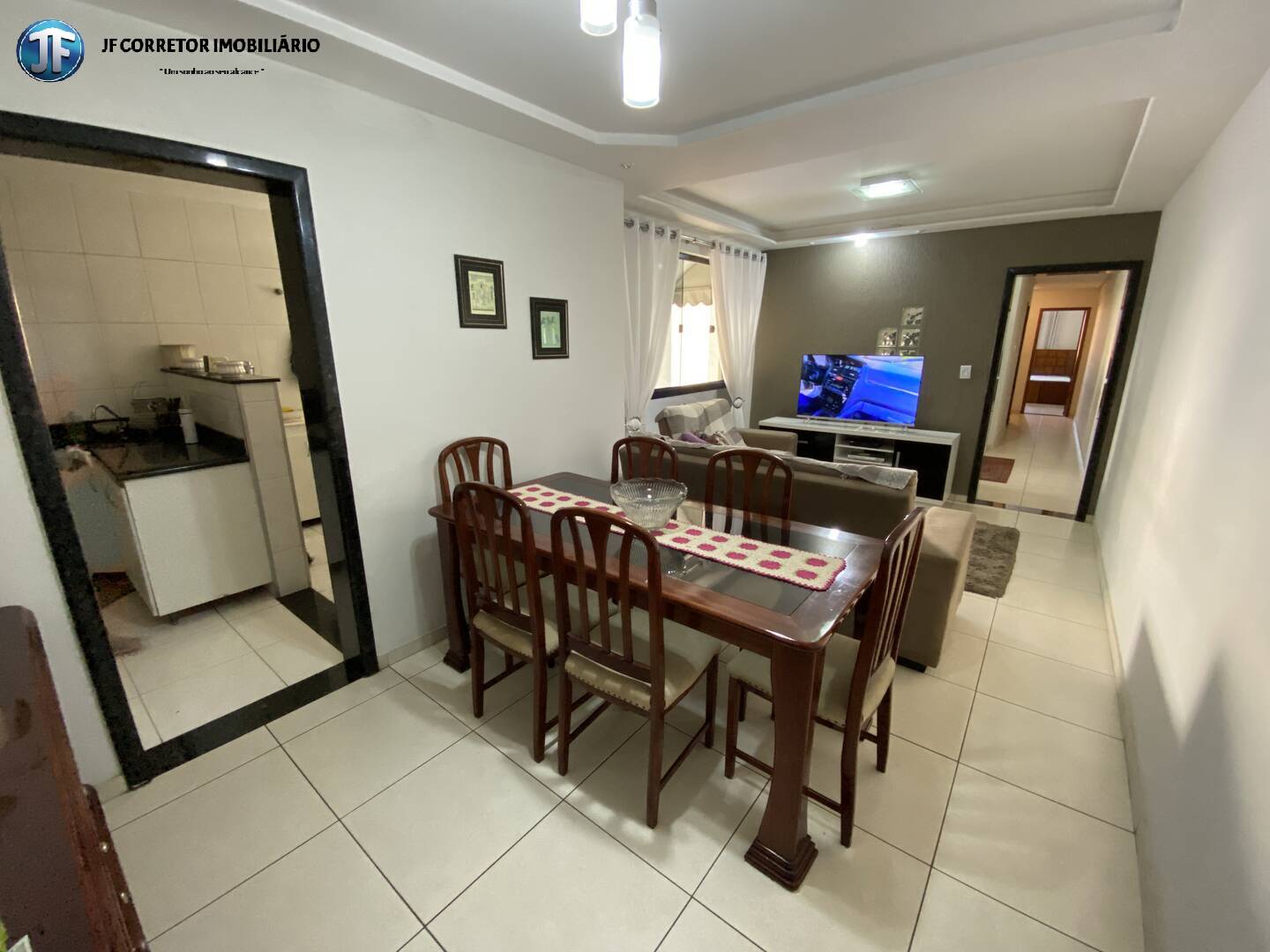 Apartamento à venda com 3 quartos, 107m² - Foto 1