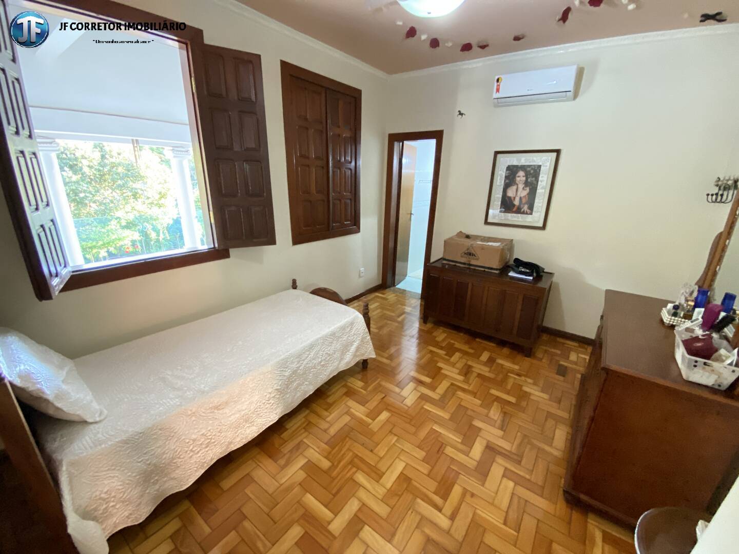 Casa à venda com 3 quartos, 319m² - Foto 15