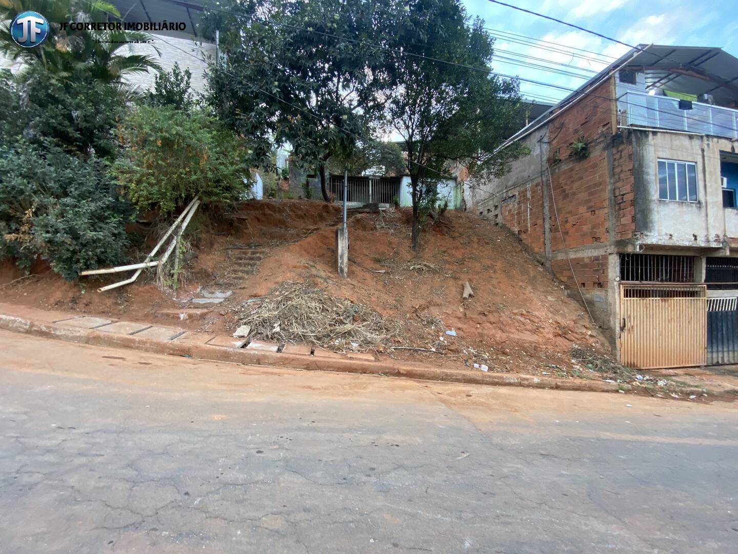 Terreno à venda, 360m² - Foto 1