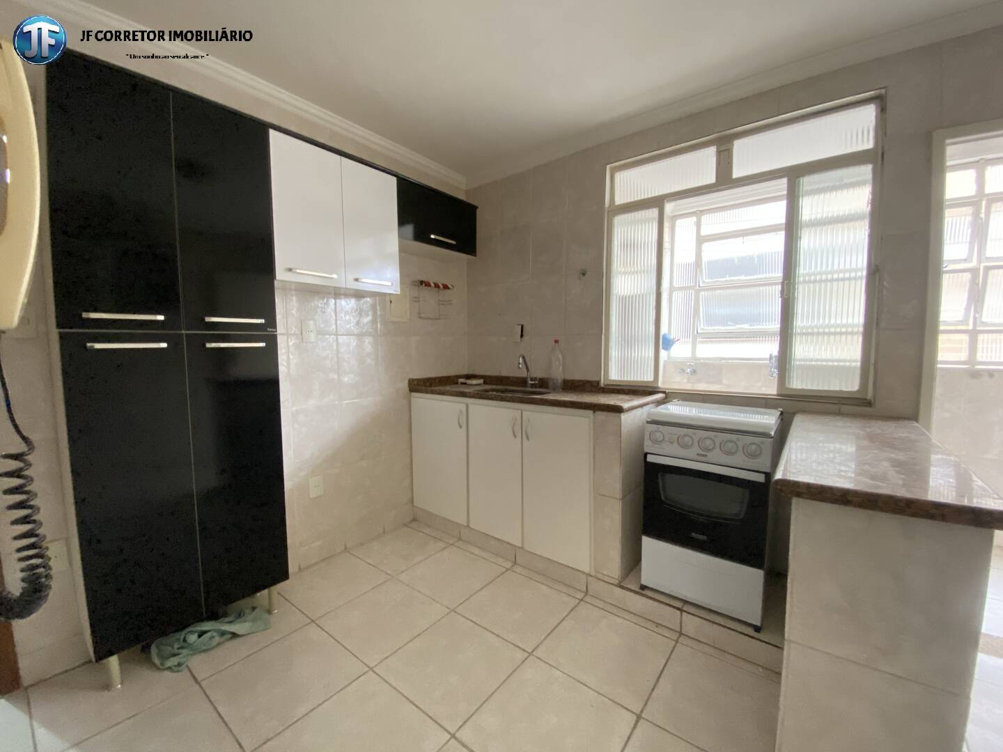 Apartamento à venda com 3 quartos, 94m² - Foto 4