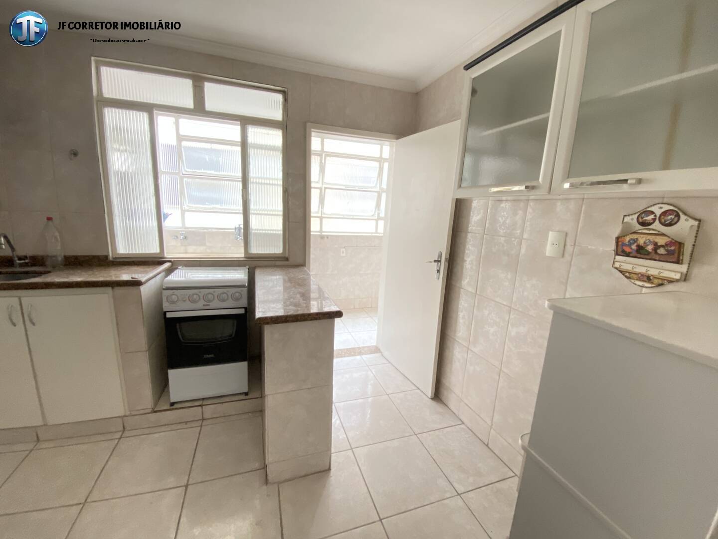 Apartamento à venda com 3 quartos, 94m² - Foto 5