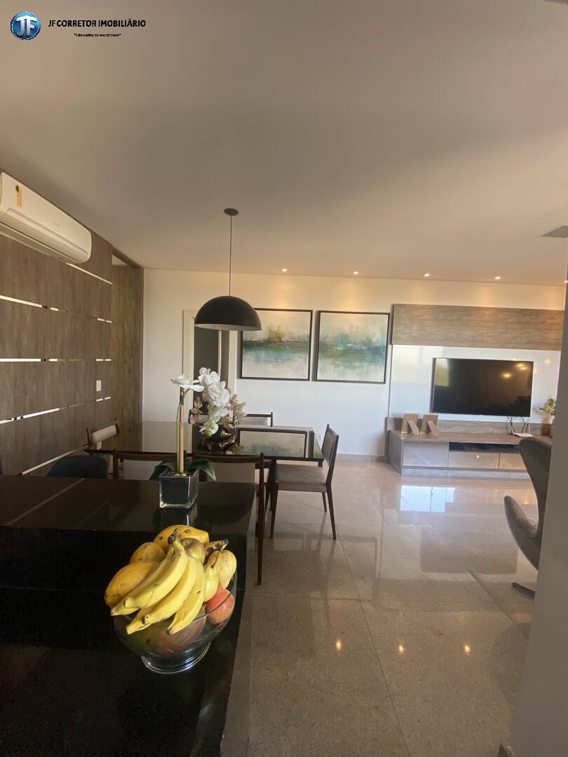 Apartamento à venda com 3 quartos, 123m² - Foto 2