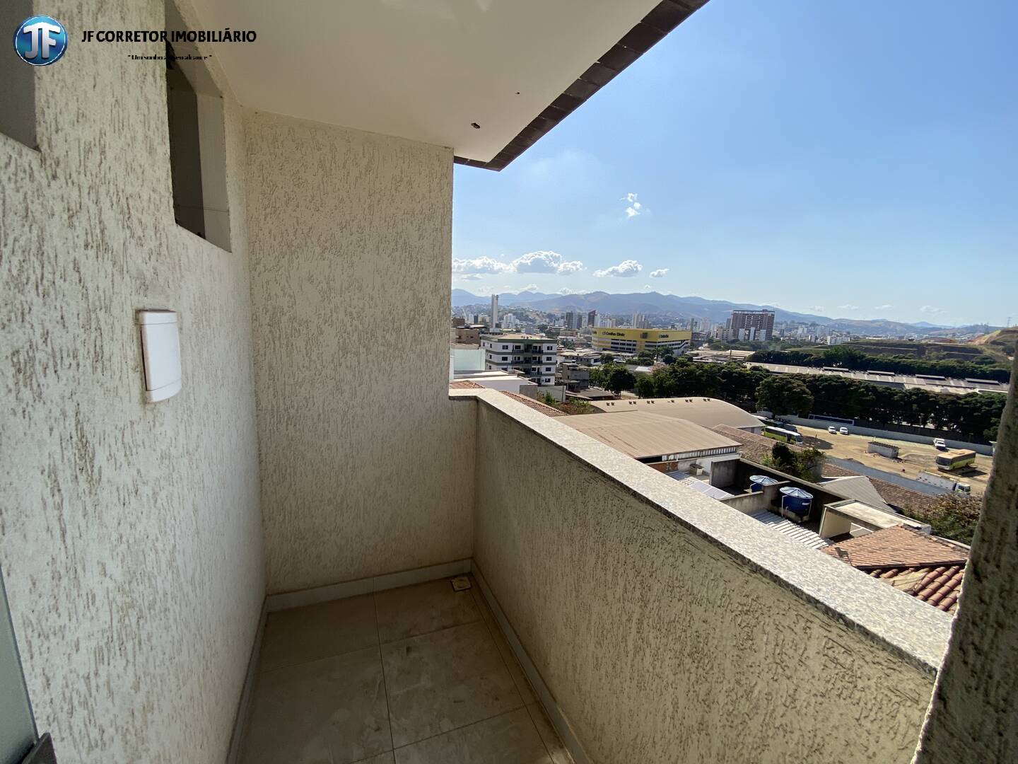 Apartamento à venda com 3 quartos, 107m² - Foto 5