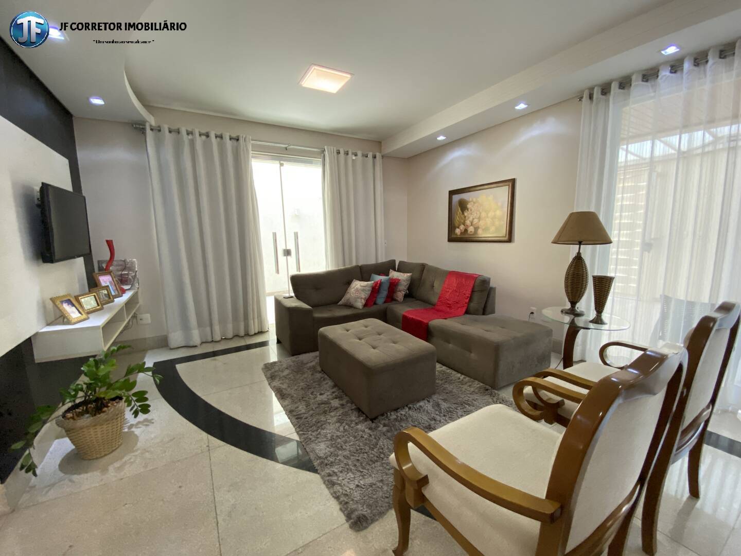 Casa à venda com 4 quartos, 273m² - Foto 18