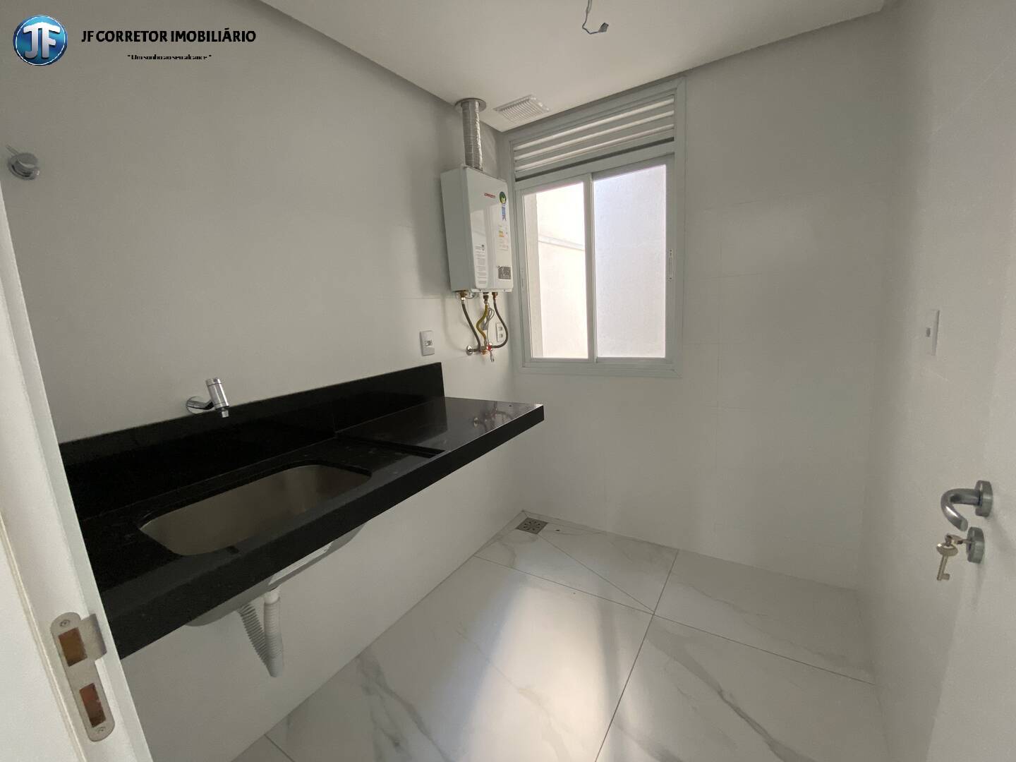 Apartamento à venda com 3 quartos, 141m² - Foto 6