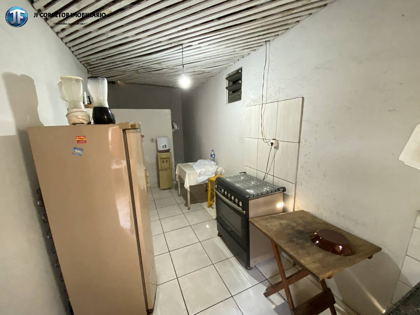 Casa à venda com 3 quartos, 250m² - Foto 5