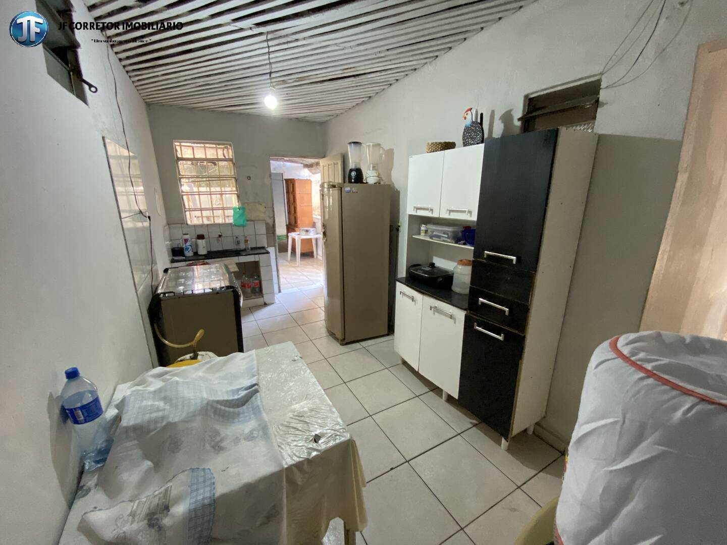 Casa à venda com 3 quartos, 250m² - Foto 7