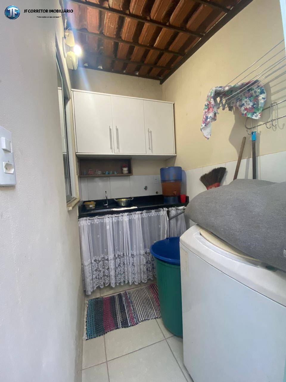 Casa à venda com 2 quartos, 90m² - Foto 9