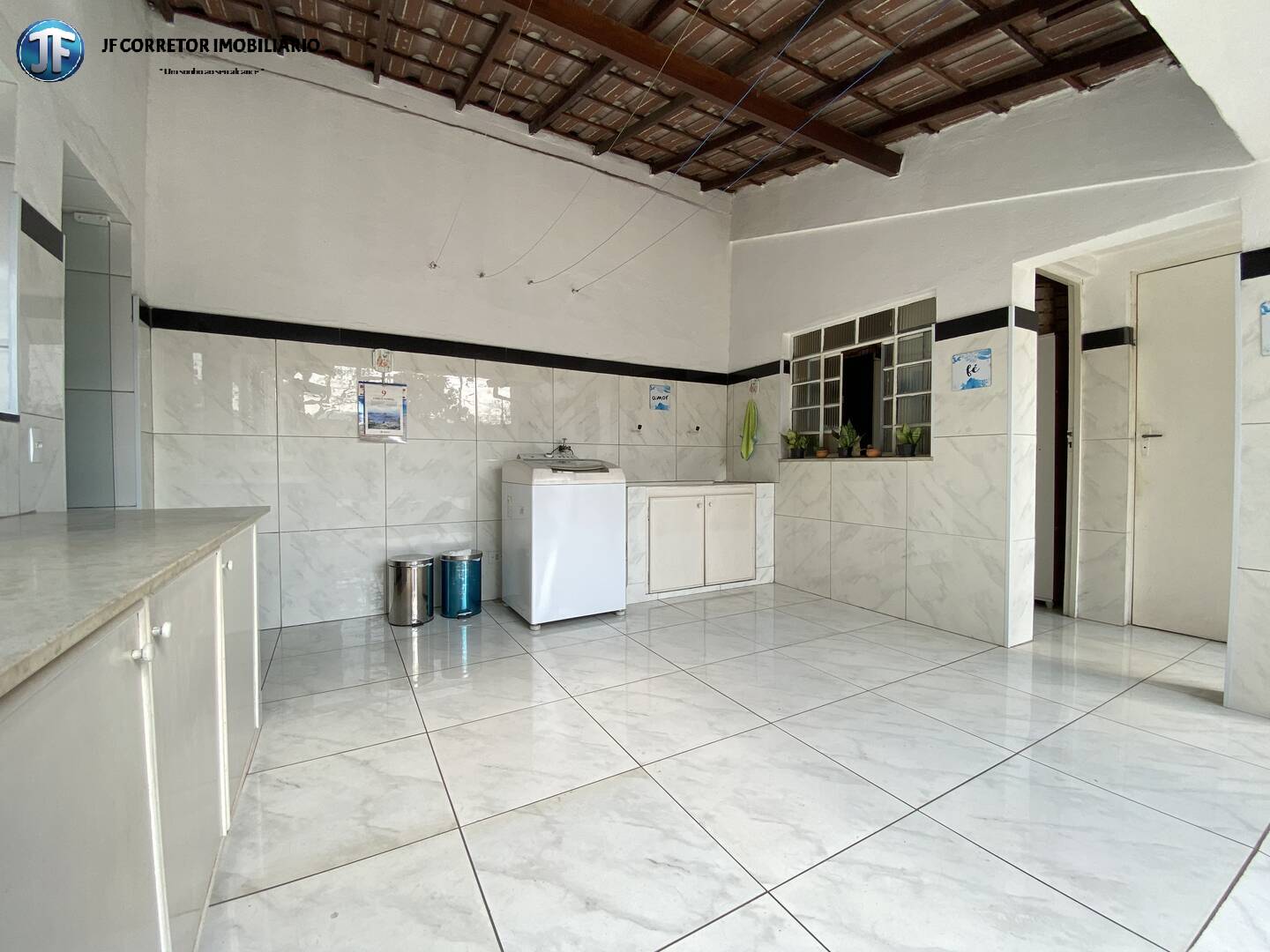 Casa à venda com 3 quartos, 208m² - Foto 16