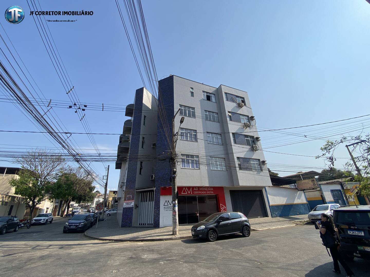 Apartamento à venda com 3 quartos, 180m² - Foto 1