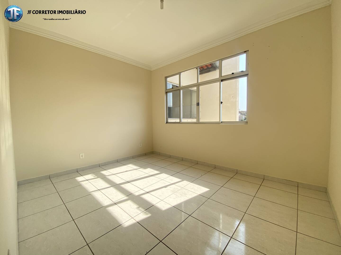 Apartamento à venda com 3 quartos, 180m² - Foto 9