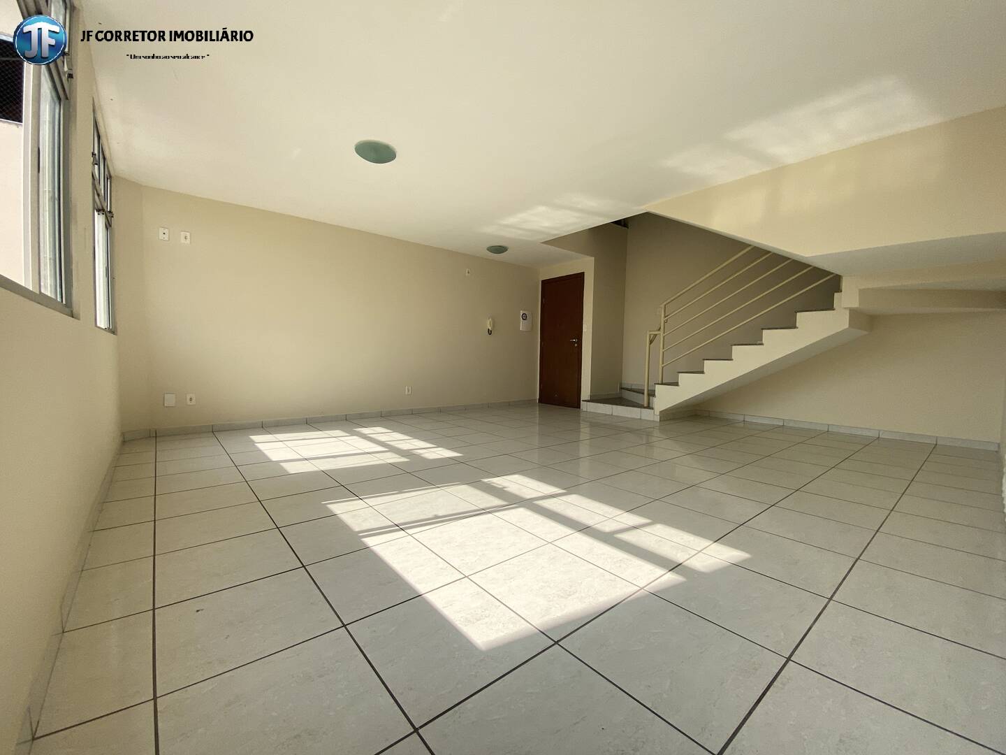 Apartamento à venda com 3 quartos, 180m² - Foto 5