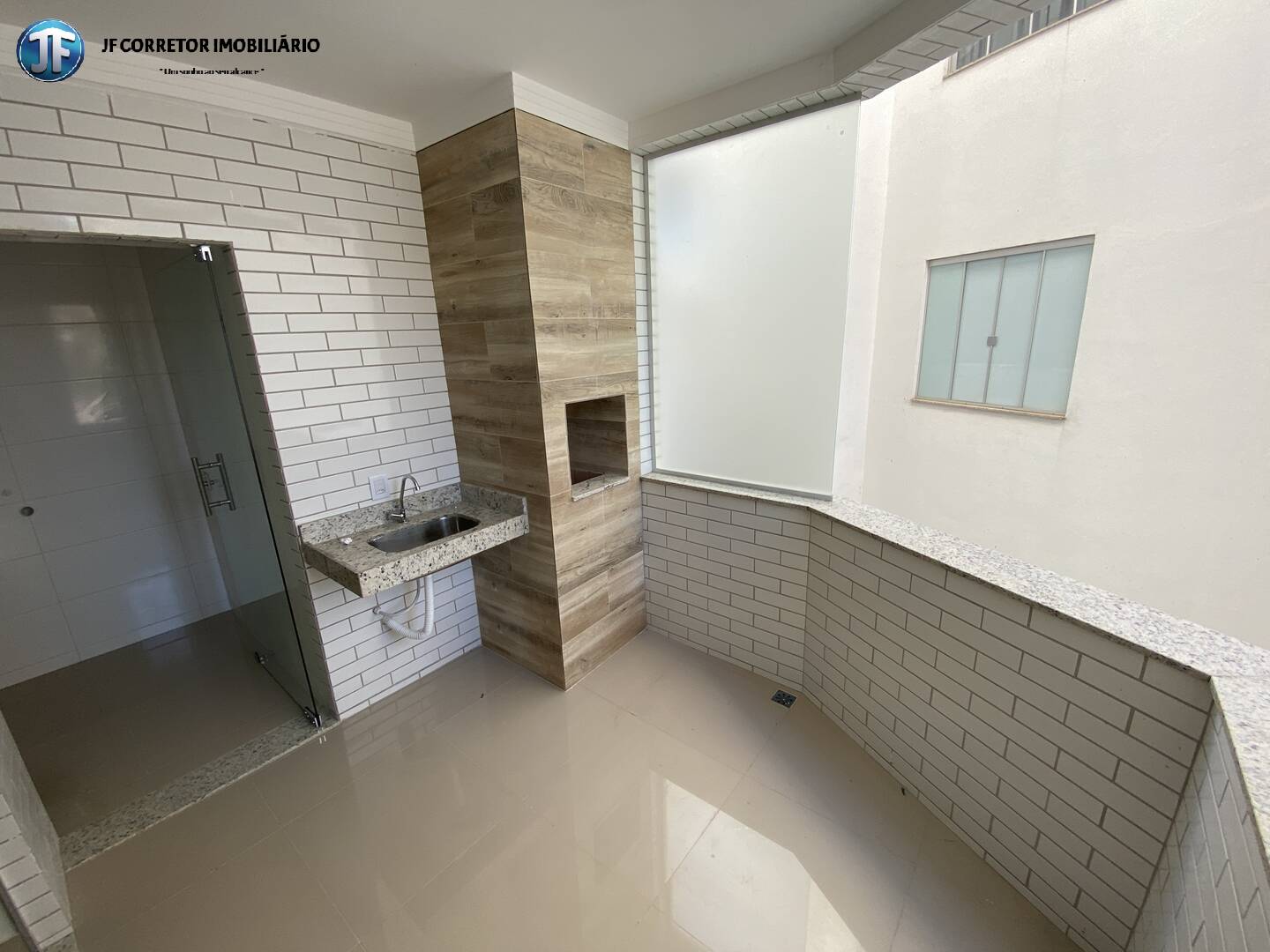 Apartamento à venda com 2 quartos, 7m² - Foto 1