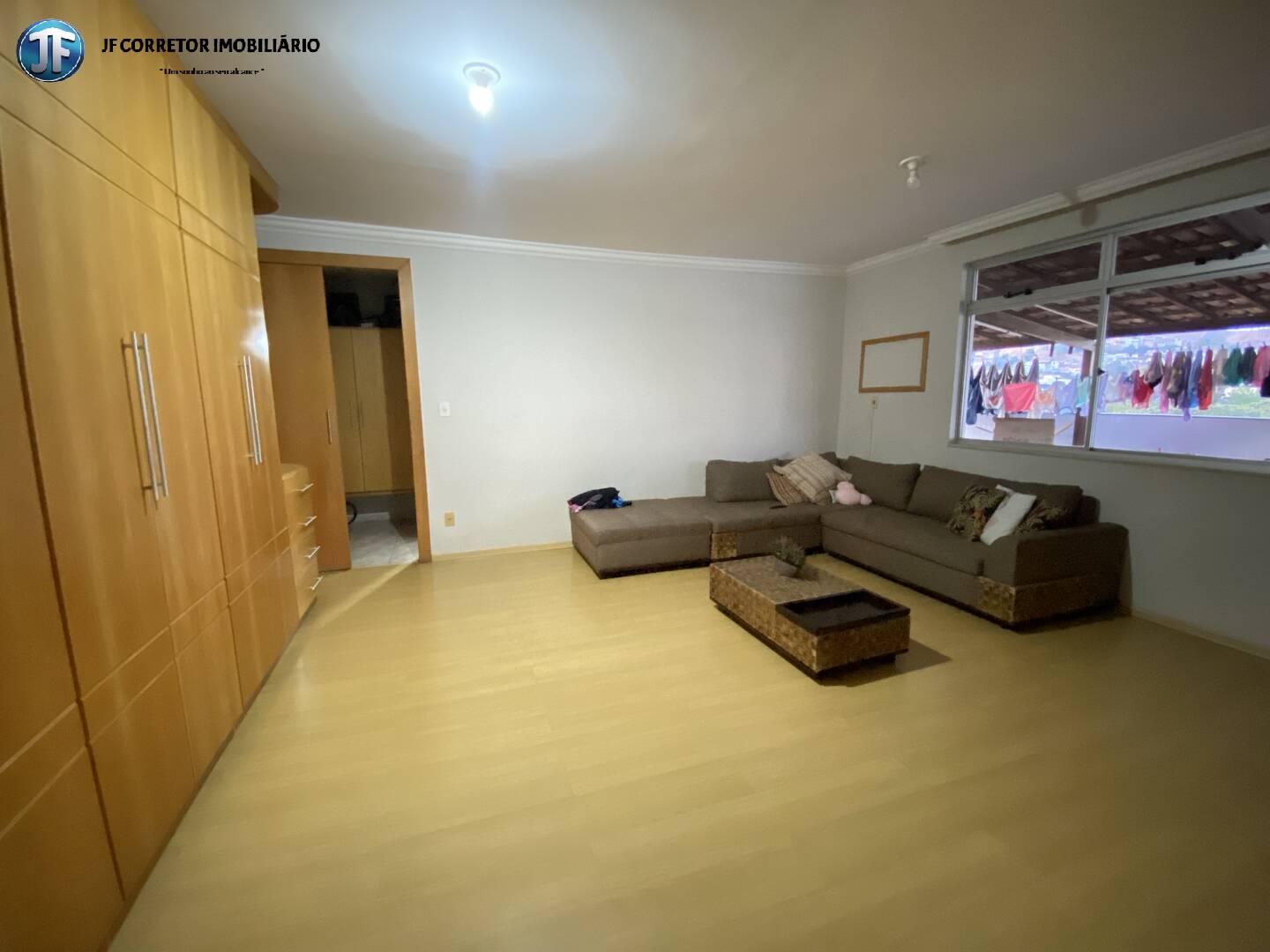 Apartamento à venda com 4 quartos, 174m² - Foto 2