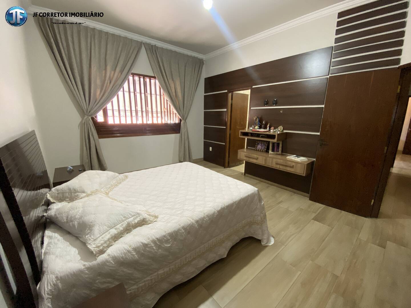 Casa à venda com 3 quartos, 300m² - Foto 12