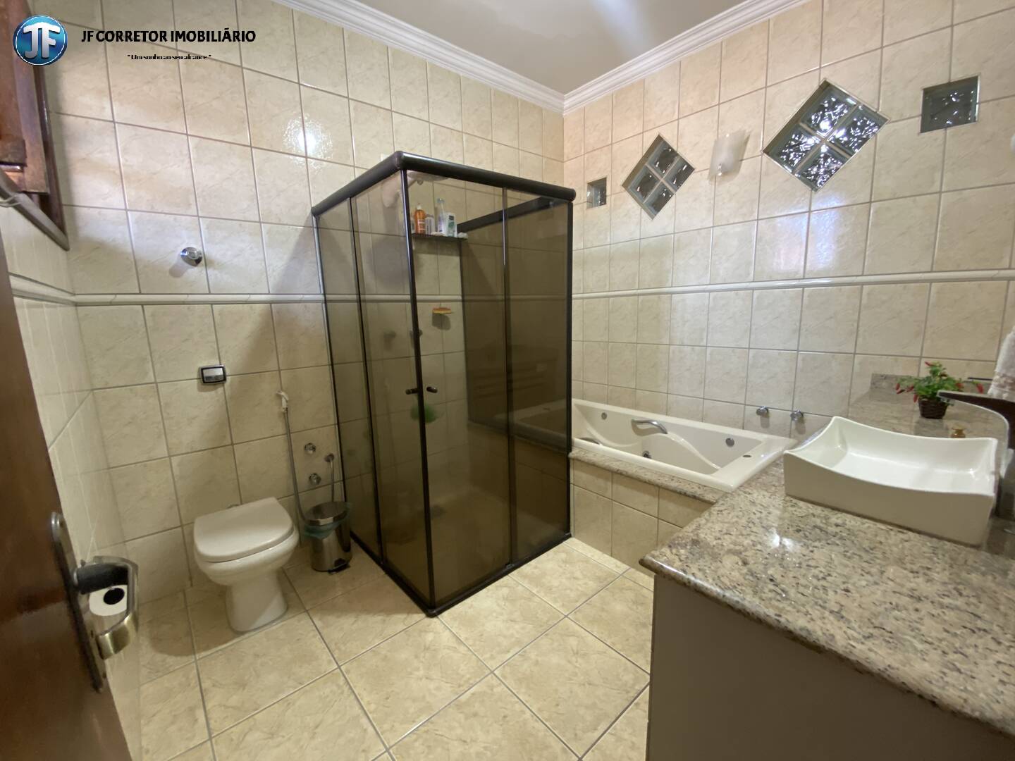 Casa à venda com 3 quartos, 300m² - Foto 13