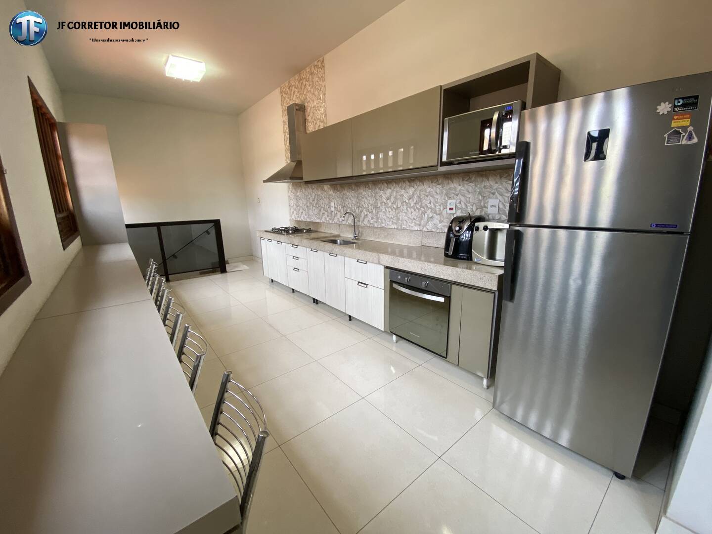 Casa à venda com 3 quartos, 300m² - Foto 5