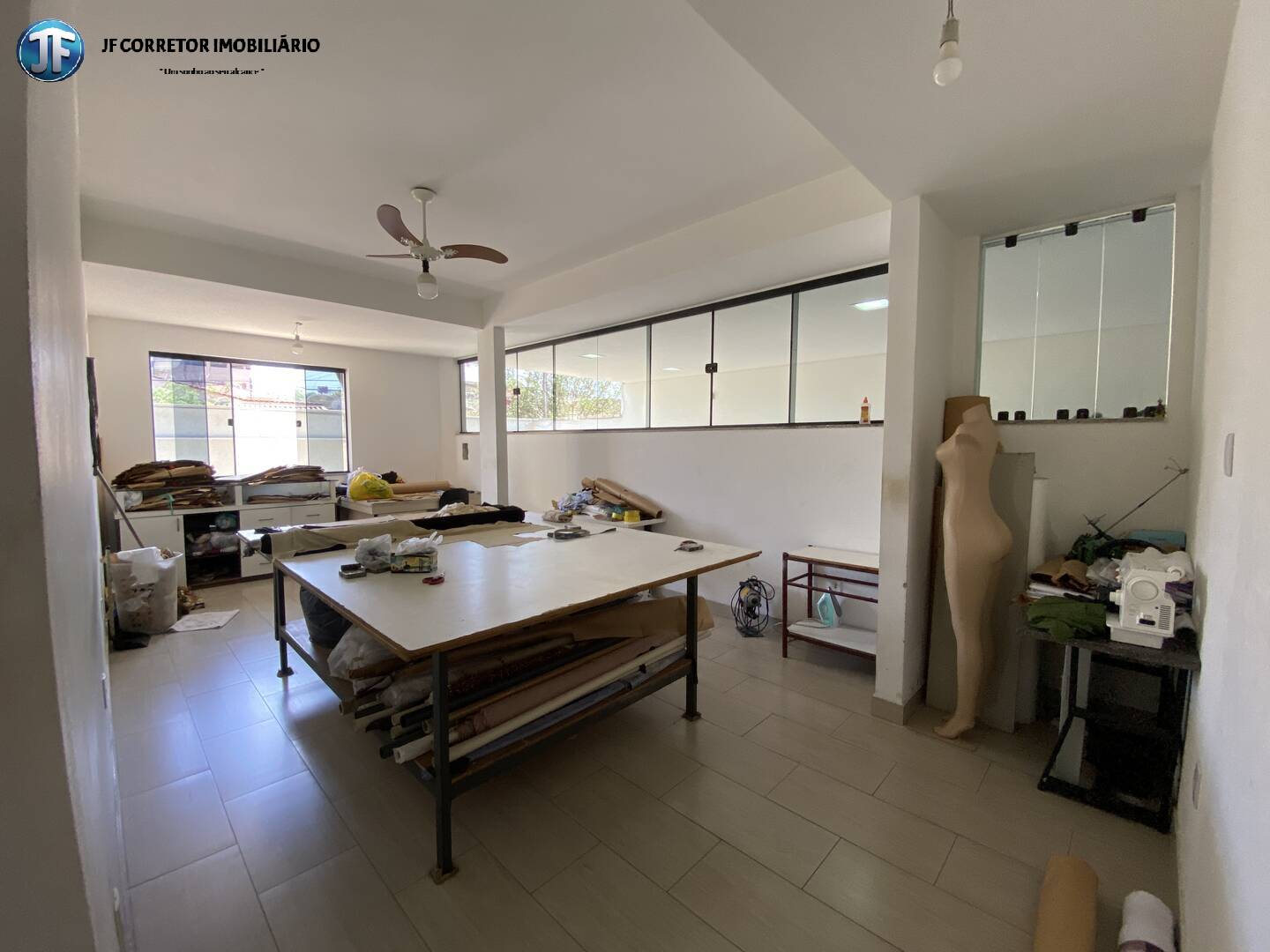 Casa à venda com 3 quartos, 300m² - Foto 30