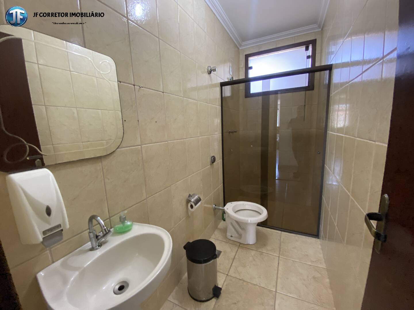 Casa à venda com 3 quartos, 300m² - Foto 31