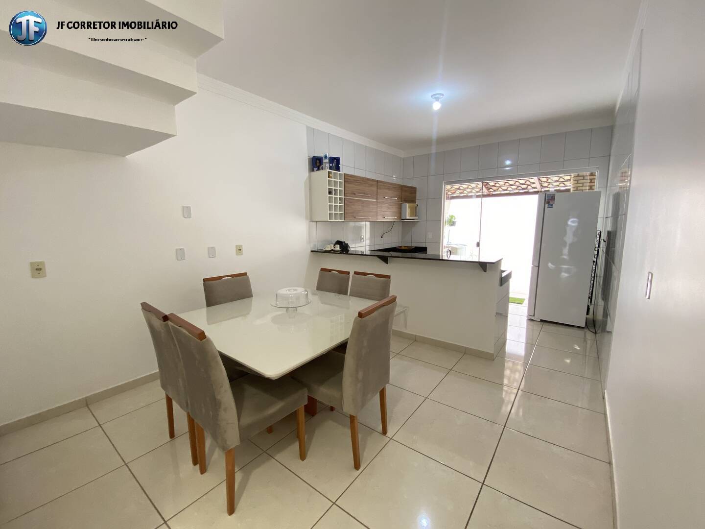 Casa à venda com 2 quartos, 127m² - Foto 11